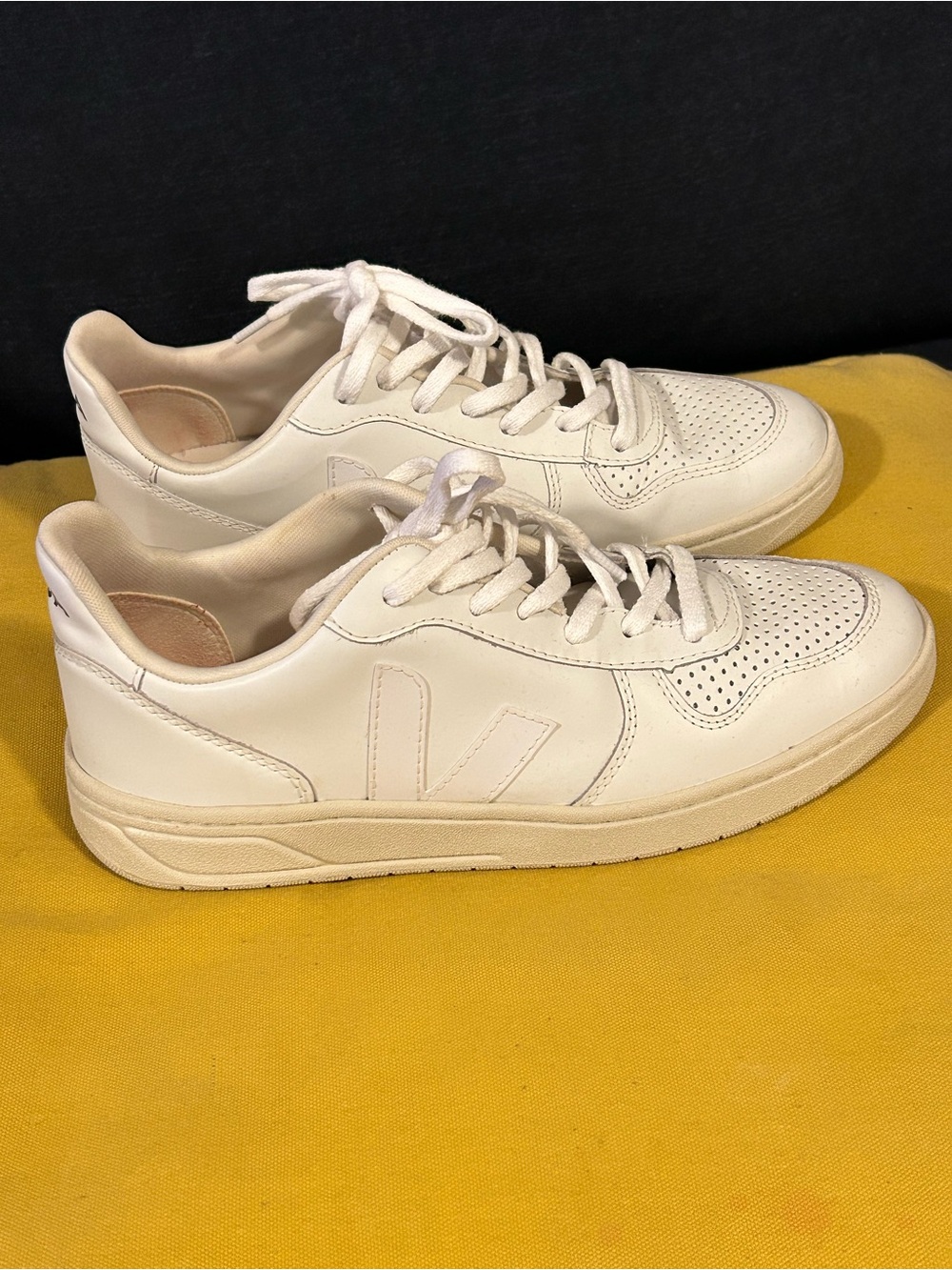Veja woman designer sneakers